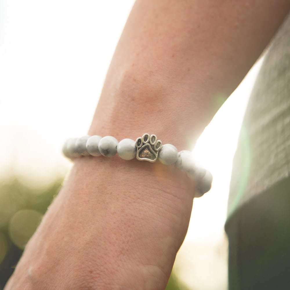 “Cat Mom” Howlite Beaded  Bracelet
