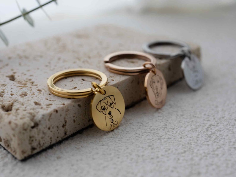Custom Engraved Pet Portrait Keychain