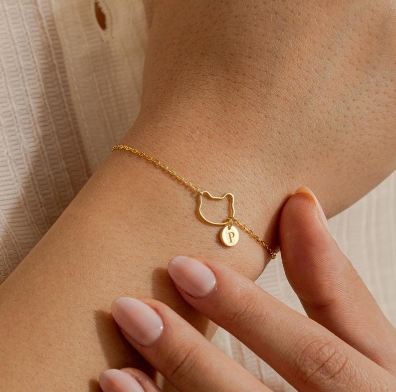Personalized Cat Face and Initial Disc Charm Bracelet